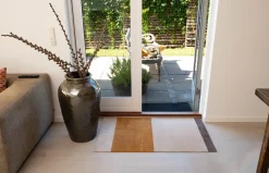 - Smudsmåtte - Stripes Horizon - Ivory-Dijon-Brown - 40x60 cm*Tica Copenhagen Discount