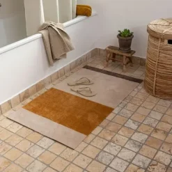 - Smudsmåtte - Stripes Horizon - Ivory-Dijon-Brown - 60x90 cm^Tica Copenhagen Hot