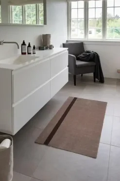 - Smudsmåtte - Stripes Vertical - Sand/Brun - 90x130 cm*Tica Copenhagen Hot