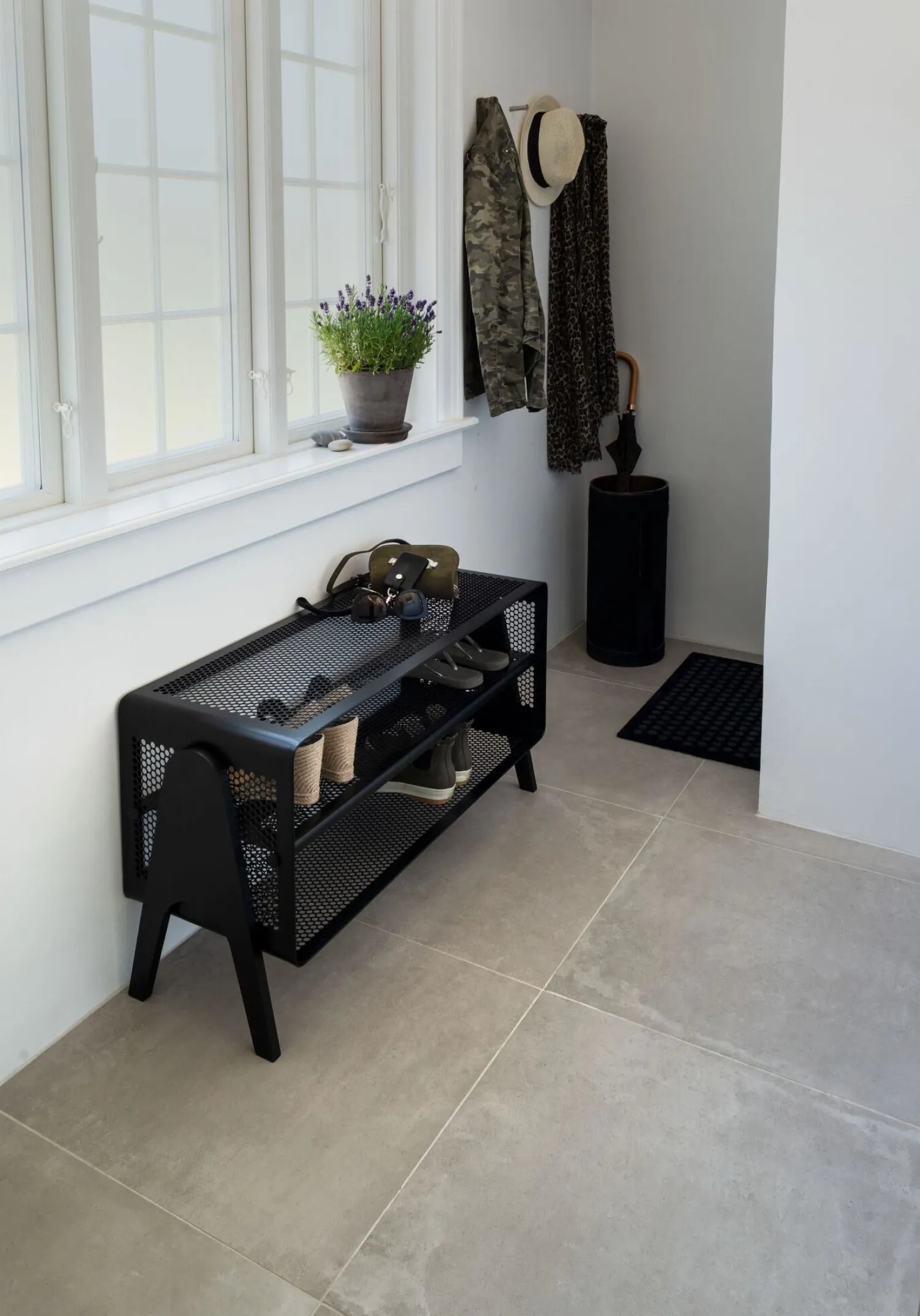 - Stor gulvreol - Metal - Sort*Tica Copenhagen Online