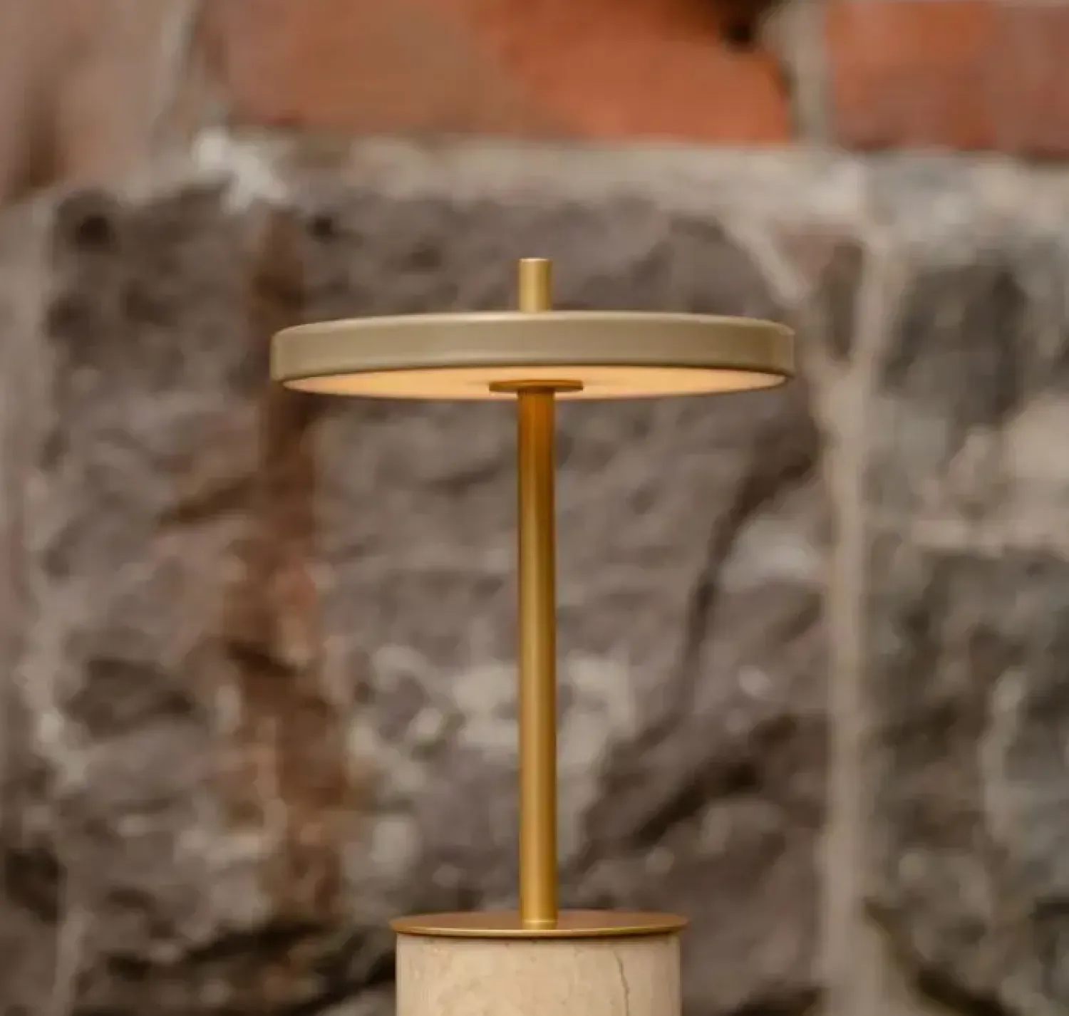 - Bordlampe - Asteria Move Mini - Clay Travertine Messing*Umage