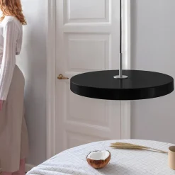 - Pendel m/ ståltop - Asteria - Black - Medium Ø43 cm^Umage Online