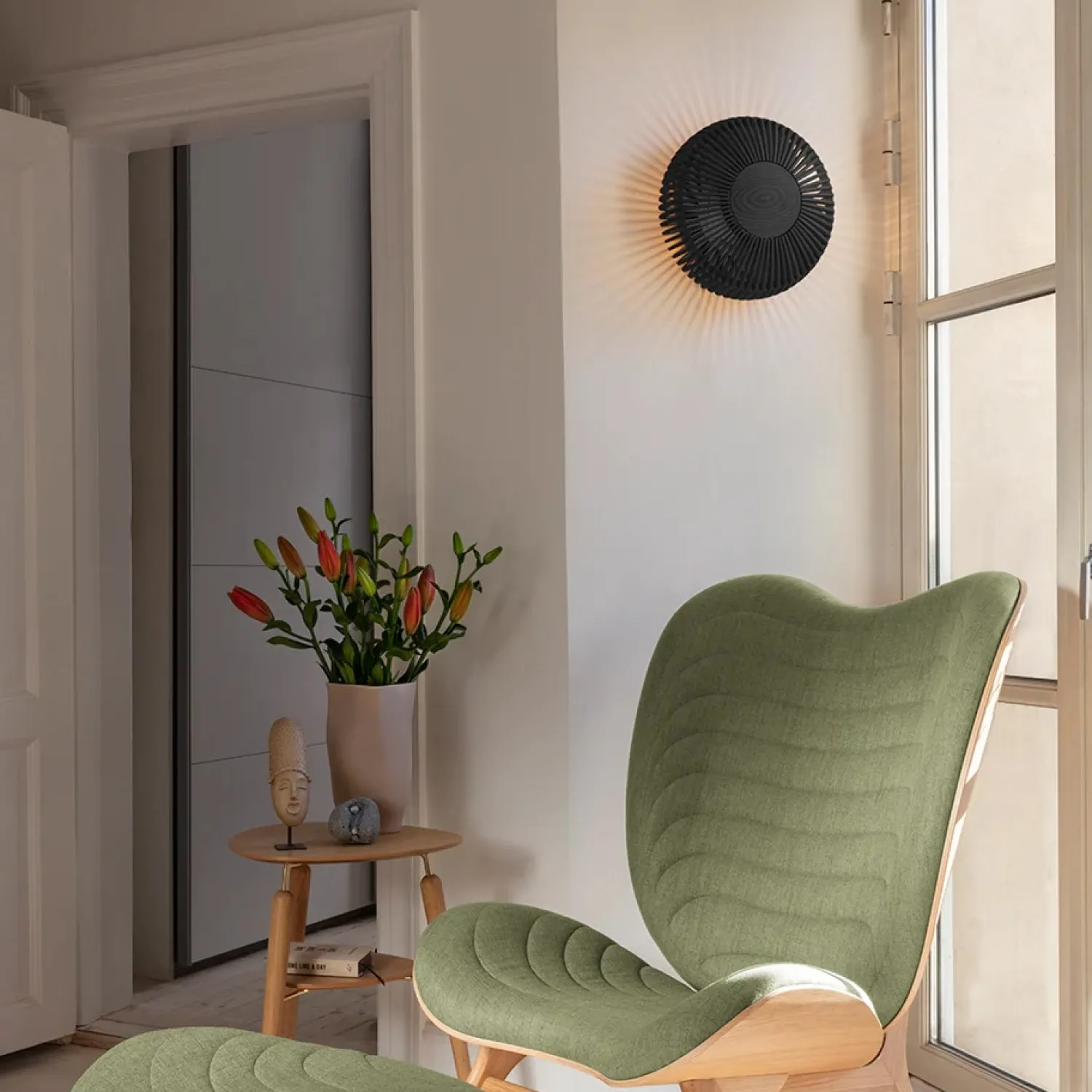 - Væglampe - Clava Up Wood - Medium - Black oak/Sort eg^Umage Best